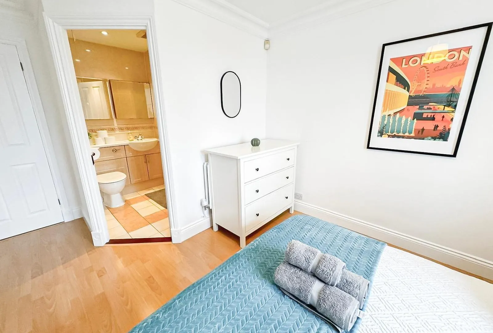 3 Bedroom Flat With Free Secured Parking In Borough Near The Shard, Bermondsey London Apartment