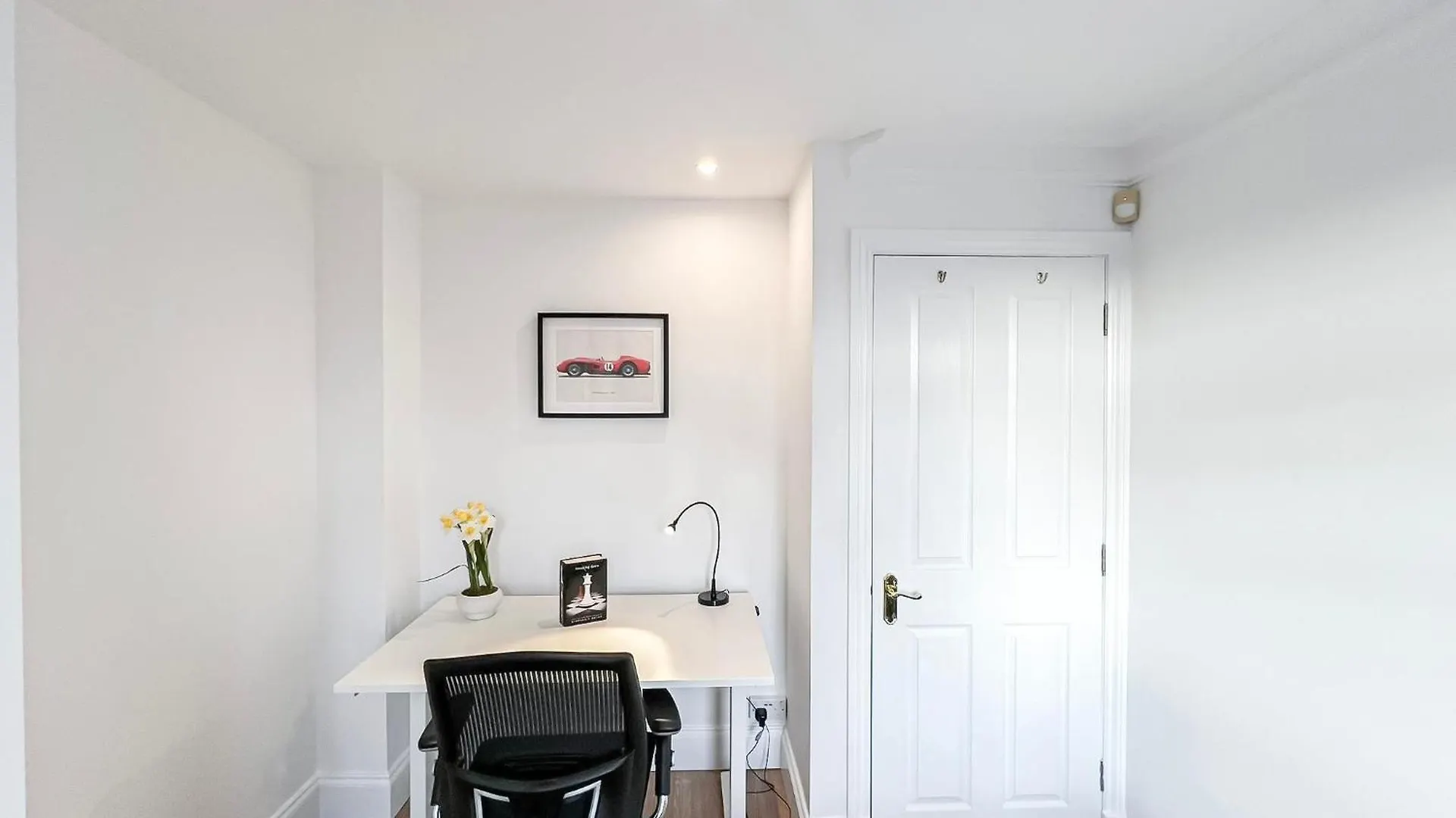 Apartment 3 Bedroom Flat With Free Secured Parking In Borough Near The Shard, Bermondsey London