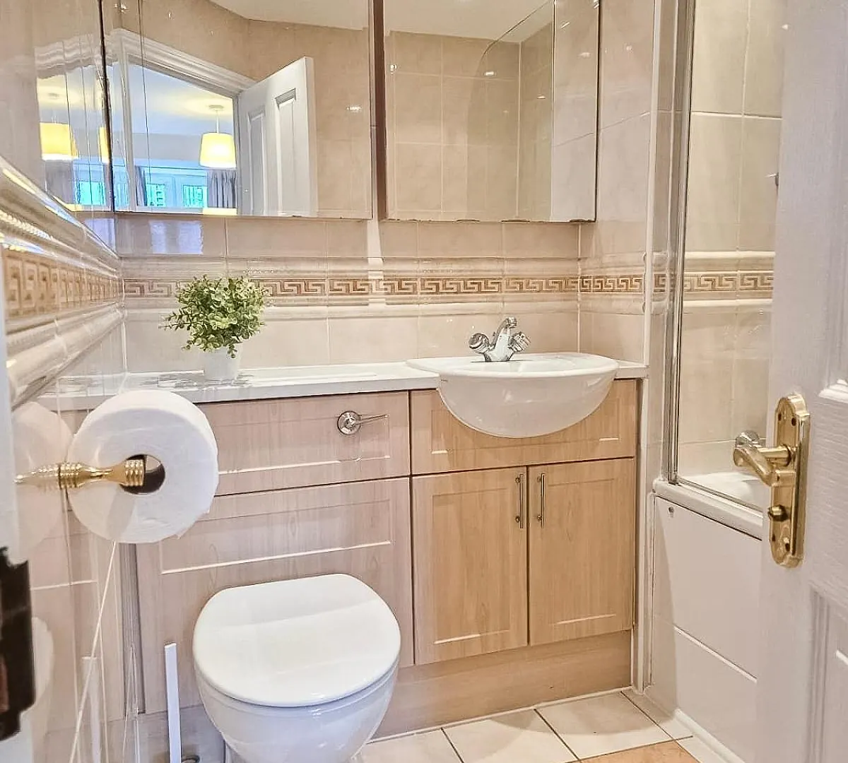 Apartment 3 Bedroom Flat With Free Secured Parking In Borough Near The Shard, Bermondsey London United Kingdom